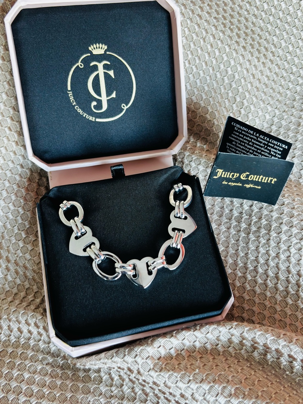 NWT- Juicy Couture Silver Heart Link Necklace with Toggle Clasp